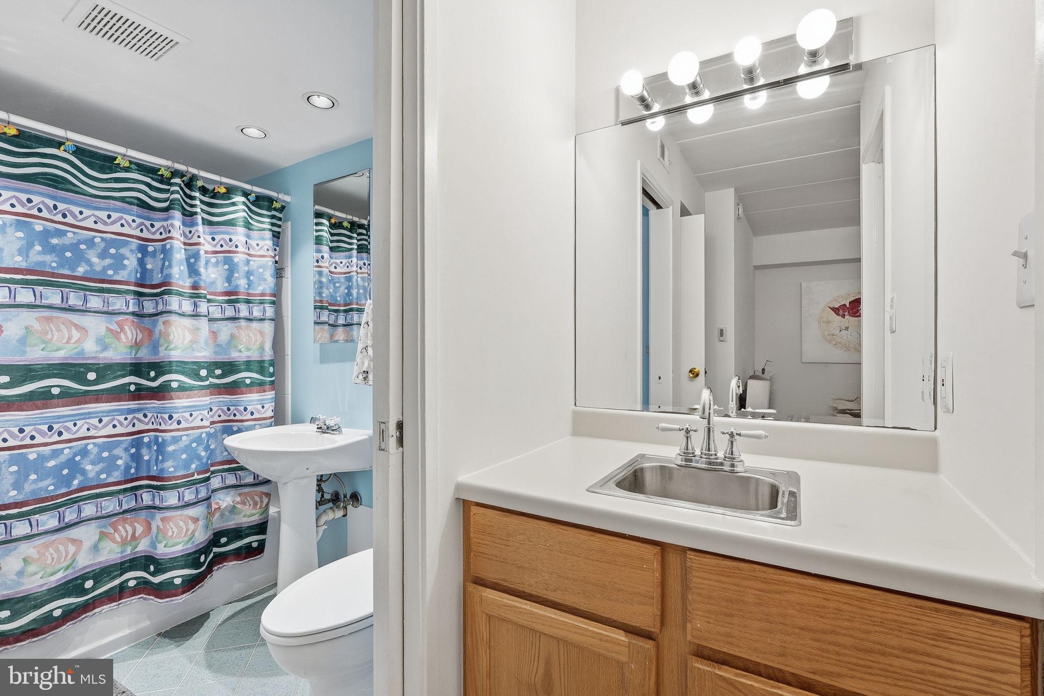 2326 Freetown Court, Unit 2B Reston, VA 20191 - Photo 20 of 25
