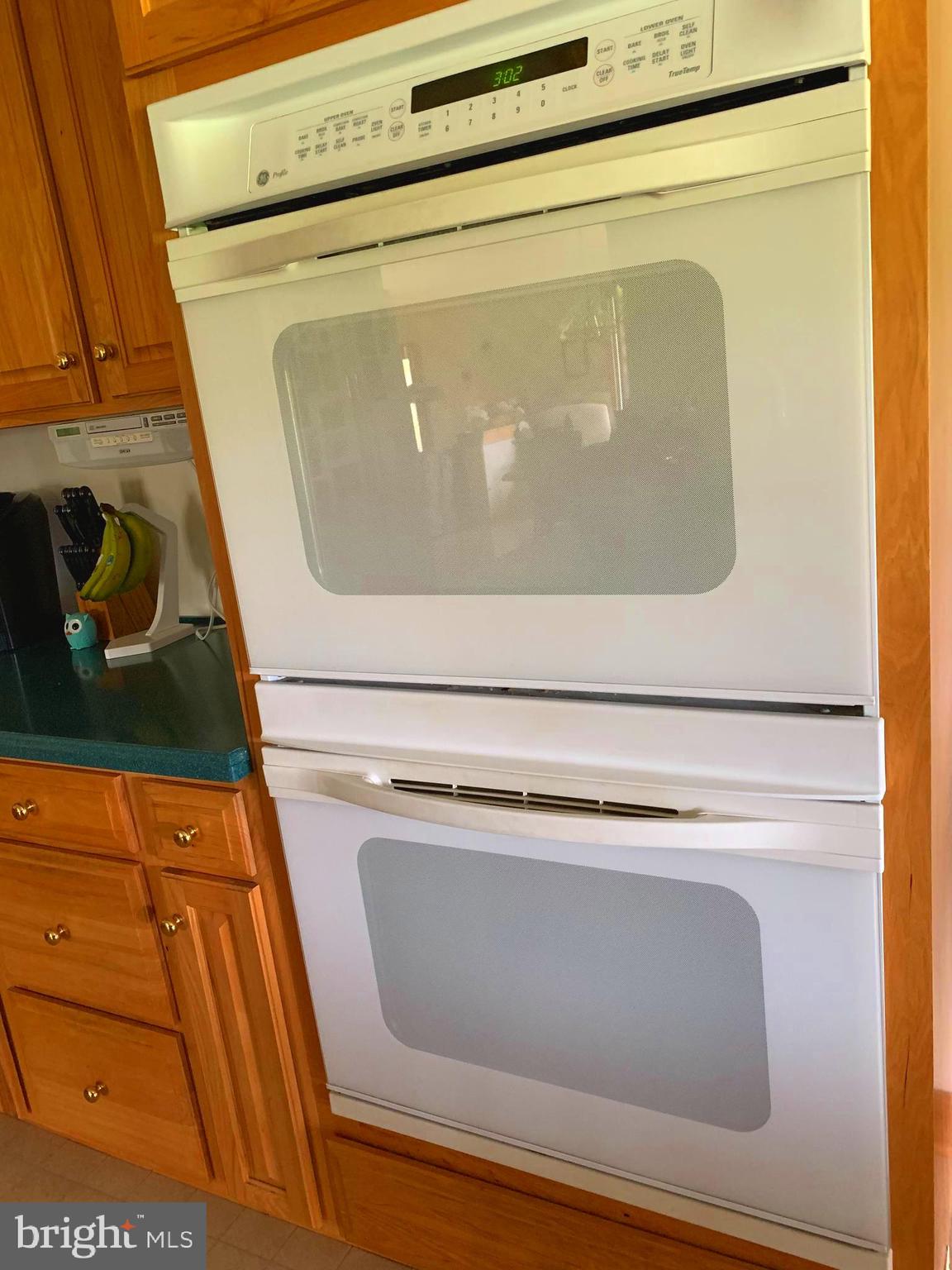 4248-4250 Poole ( 2 Separate Ranchers) Road Finksburg, MD 21048 - Photo 23 of 82 Double Wall Oven
