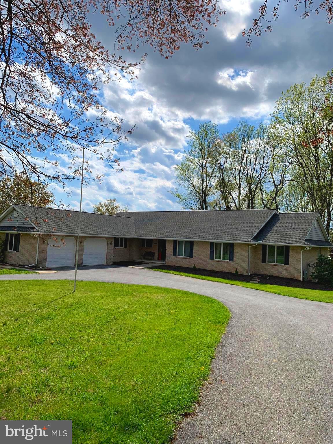 4248-4250 Poole ( 2 Separate Ranchers) Road Finksburg, MD 21048 - Photo 72 of 82 Circular Driveway from Poole Road