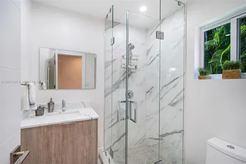 $1,999,000 | 2437 Southwest 25th Terrace, Miami, FL 33133