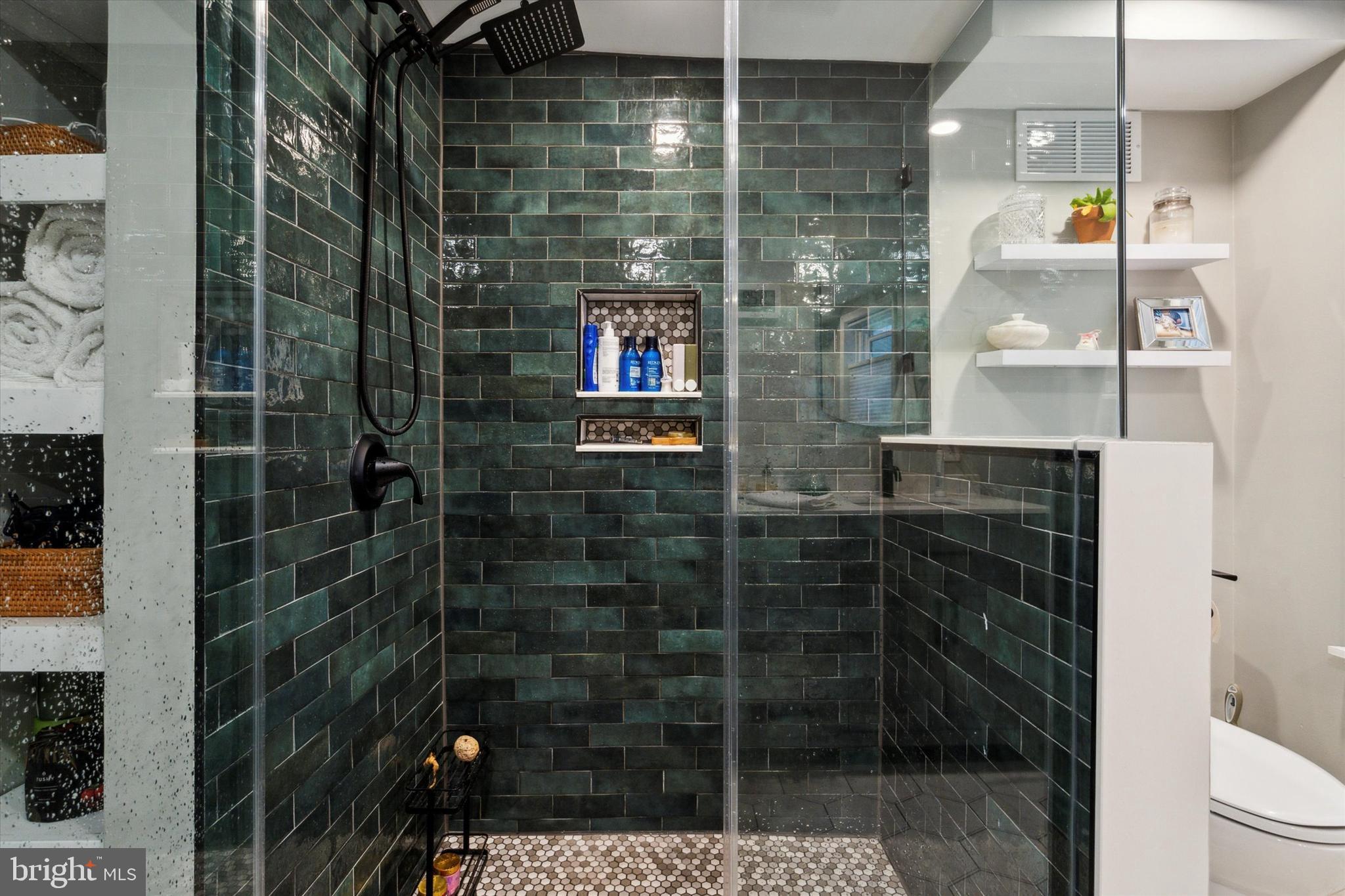 883 Perkiomen Street Philadelphia, PA 19130 - Photo 23 of 25