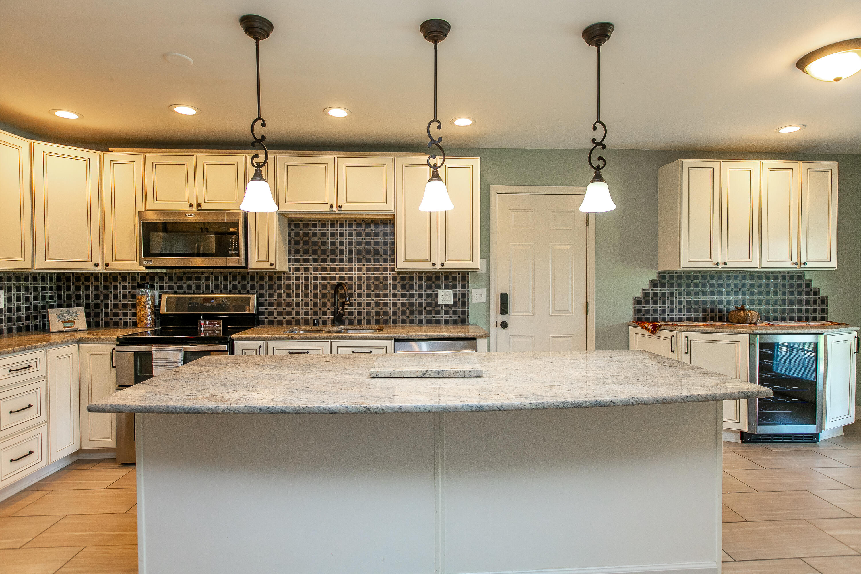 3561 Lexington Road Richmond, KY 40475 - Photo 14 of 48 2-11