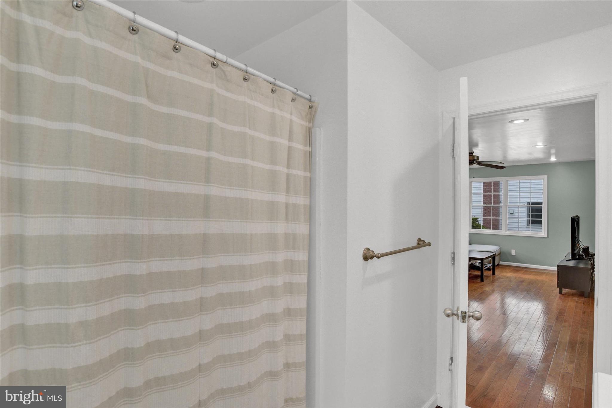 352 Poplar Road Essex, MD 21221 - Photo 12 of 26 Gallery Image 12
