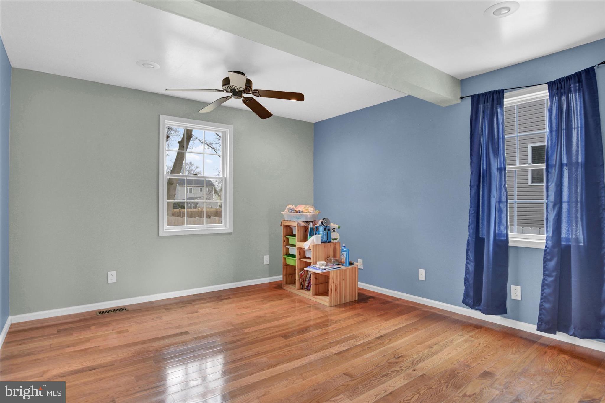 352 Poplar Road Essex, MD 21221 - Photo 13 of 26 Gallery Image 13