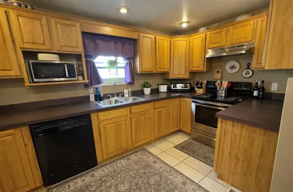 $139,900 | 318 Harrison Avenue, East Vandergrift, PA 15629