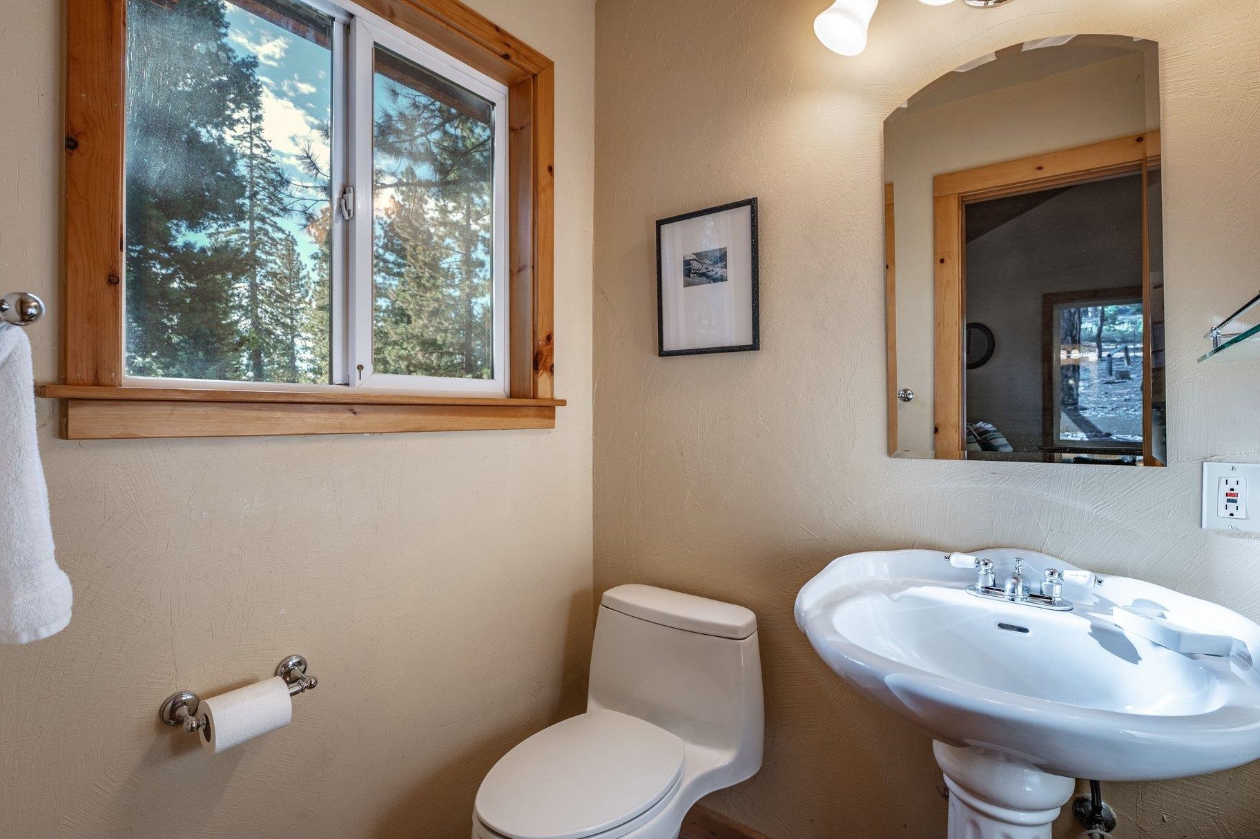 715 Granite Road Carnelian Bay, CA 96140 - Photo 4 of 40 Gallery Image 4