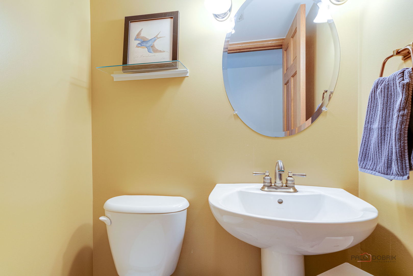 24 Hickory Road Oakwood Hills, IL 60013 - Photo 12 of 35 a bathroom with a sink and a mirror