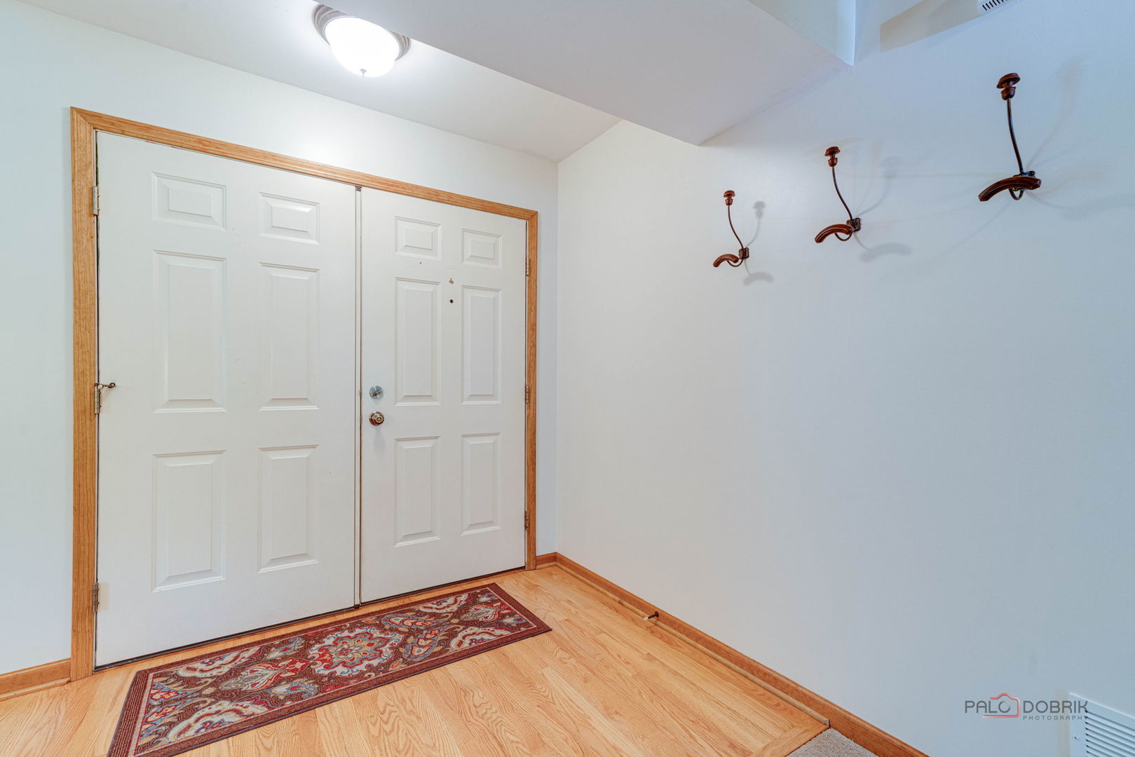 24 Hickory Road Oakwood Hills, IL 60013 - Photo 3 of 35 a view of an empty room