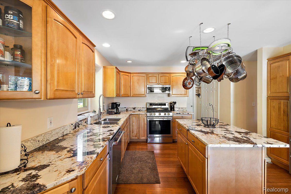 38885 Radde Street Clinton Township, MI 48036 - Photo 7 of 51 Gallery Image 7
