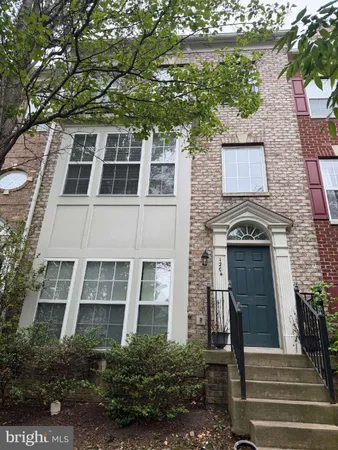 $2,650 | 1204 Saunders Drive, Fredericksburg, VA 22401