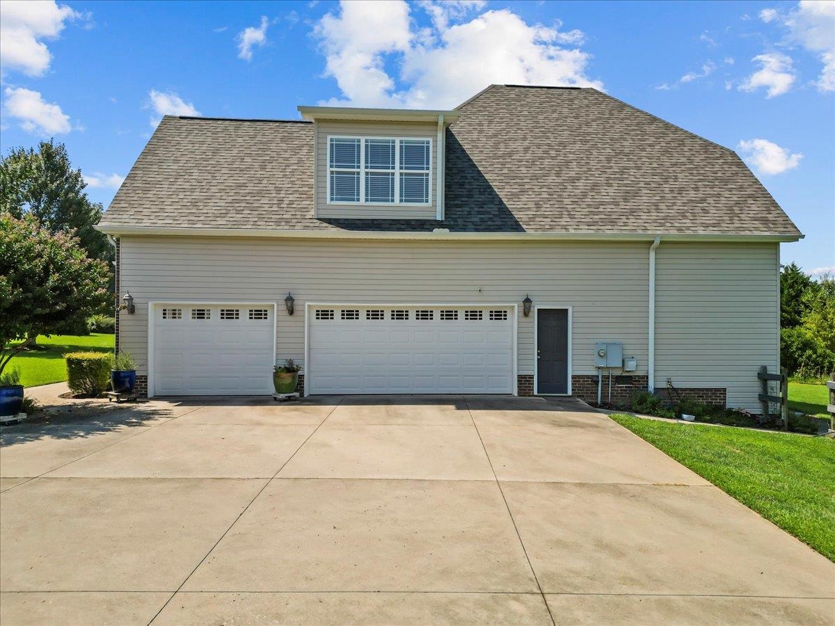 495 Mt Lebanon Church Road Greer, SC 29651 - Photo 4 of 49 Gallery Image 4