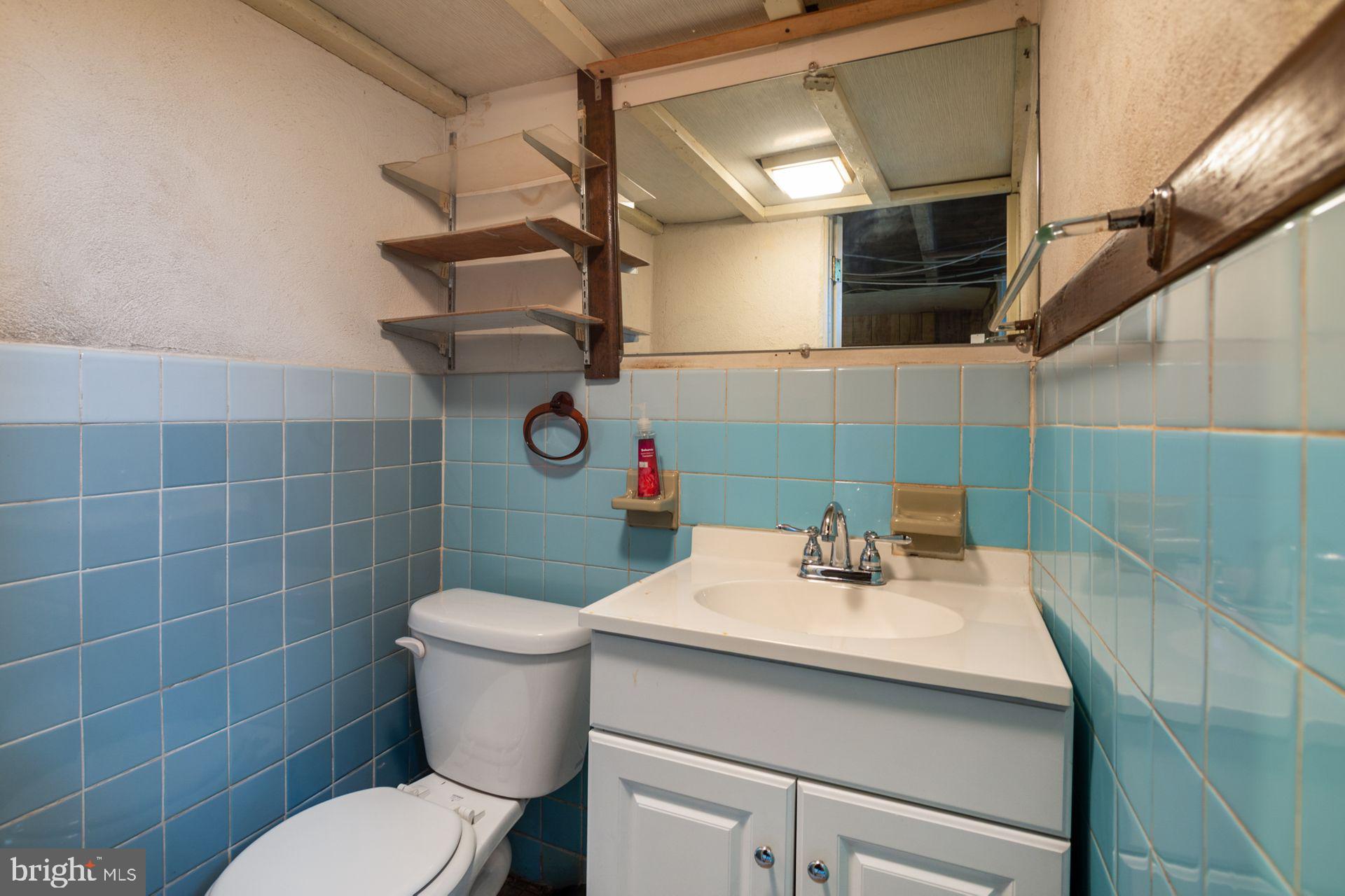 723 Tasker Street Philadelphia, PA 19148 - Photo 17 of 33 Powder Room in Basement