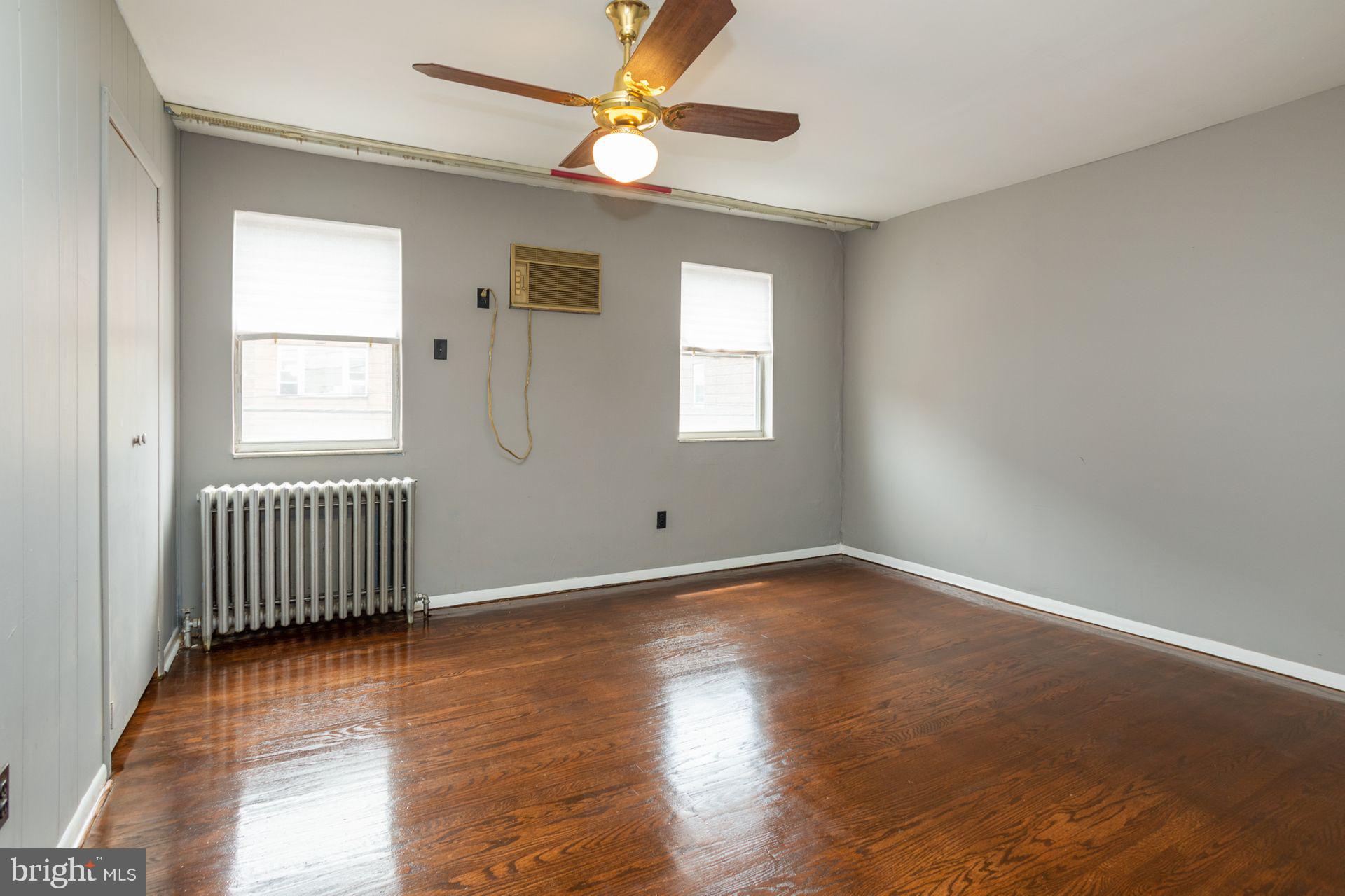 723 Tasker Street Philadelphia, PA 19148 - Photo 18 of 33 Bedroom 1