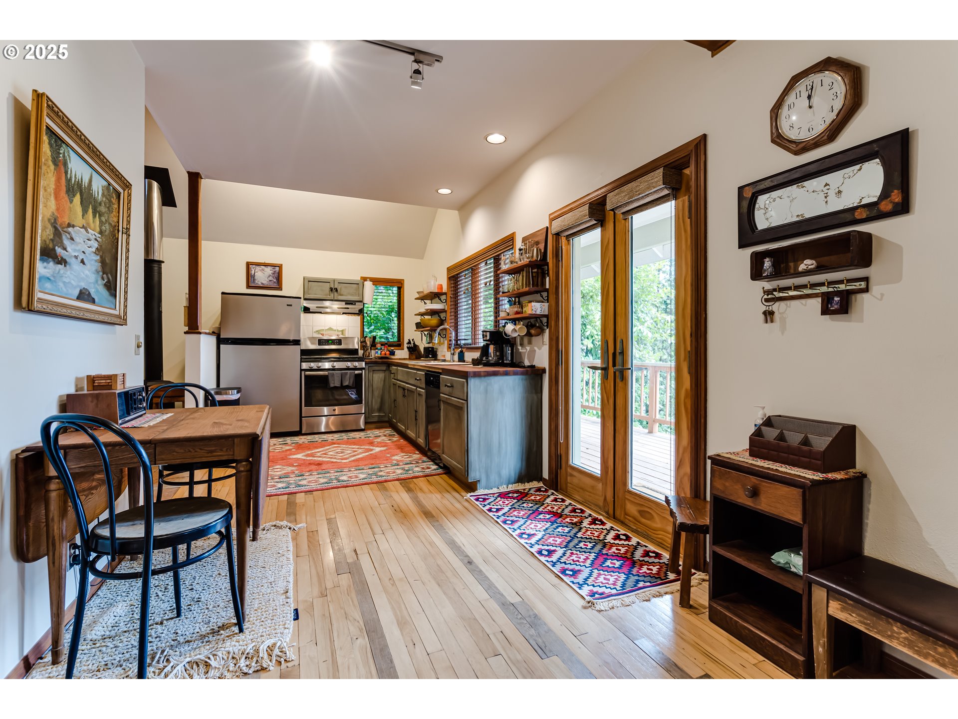 4519 Paddock Drive Eugene, OR 97405 - Photo 7 of 48