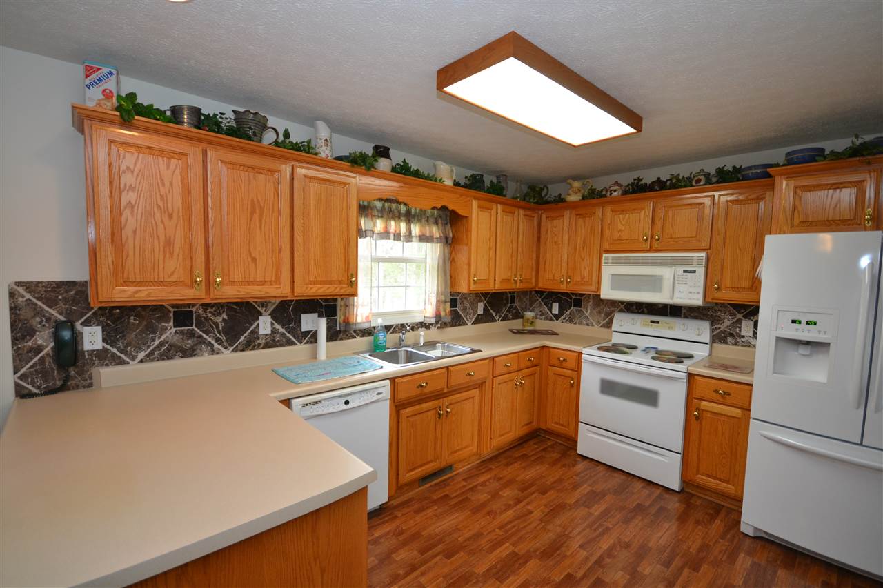 312 Slim Collins Road Russellville, KY 42276 - Photo 4 of 33 Gallery Image 4