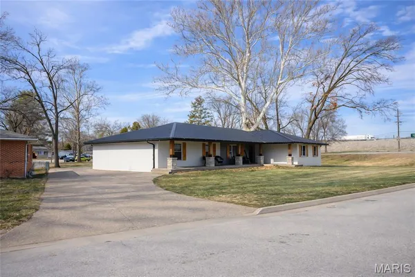 $419,000 | 127 Phelan Street, Pacific, MO 63069