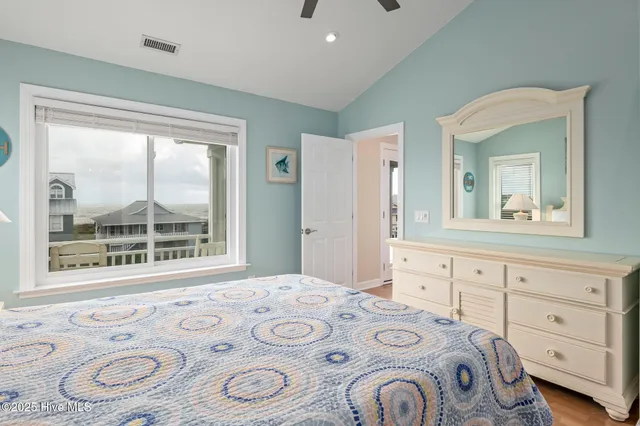 $1,100,000 | 982 Ocean Boulevard West, Holden Beach, NC 28462