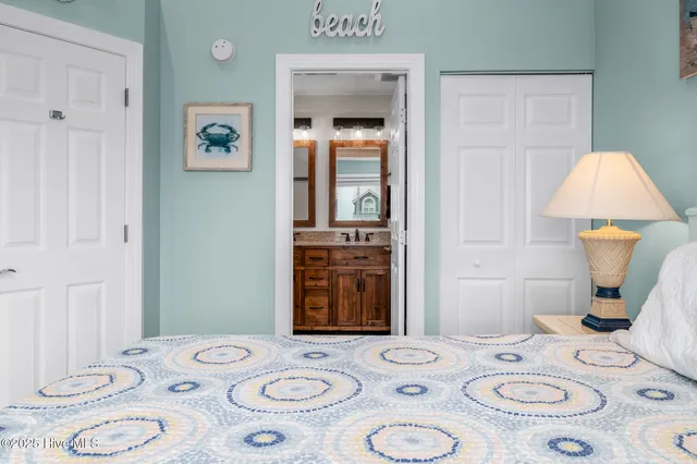 $1,100,000 | 982 Ocean Boulevard West, Holden Beach, NC 28462