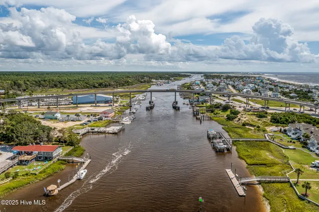 $1,100,000 | 982 Ocean Boulevard West, Holden Beach, NC 28462