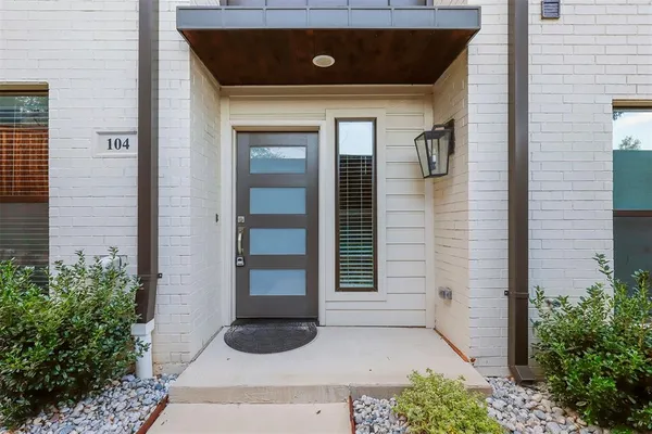 $3,450 | 2733 Merrimac Street, Unit 104, Fort Worth, TX 76107