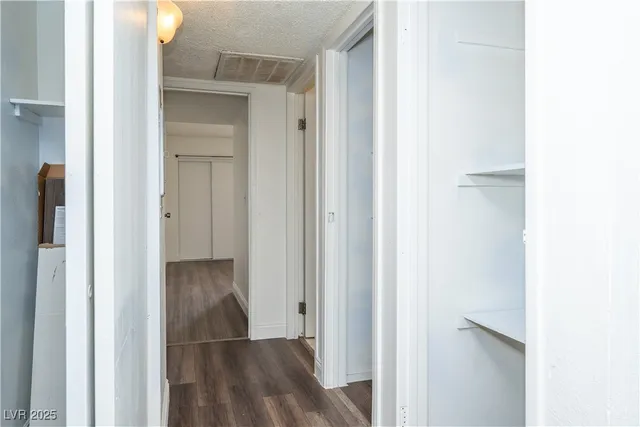 $1,350 | 25 Gold Bar Court, Unit C, Las Vegas, NV 89104