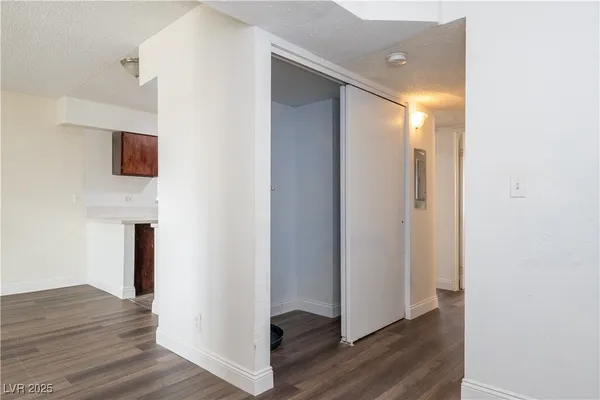 $1,250 | 25 Gold Bar Court, Unit C, Las Vegas, NV 89104