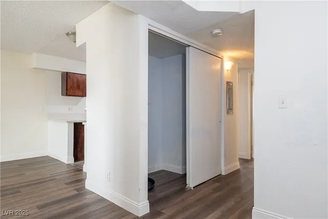 $1,350 | 25 Gold Bar Court, Unit C, Las Vegas, NV 89104