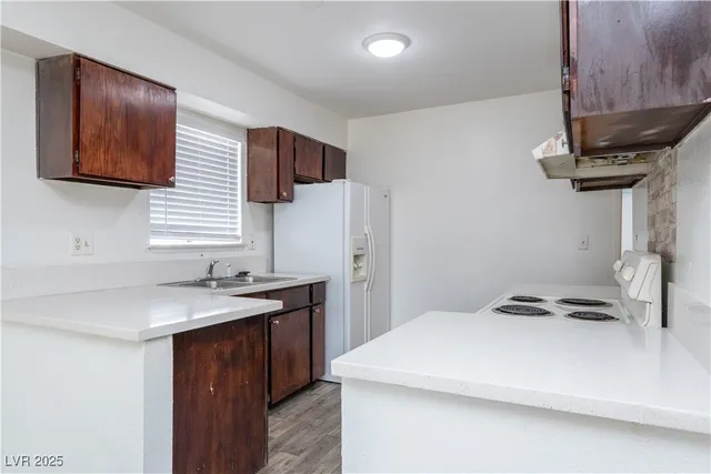 $1,350 | 25 Gold Bar Court, Unit C, Las Vegas, NV 89104