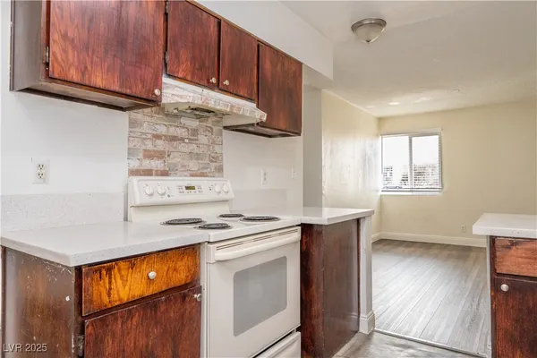 $1,250 | 25 Gold Bar Court, Unit C, Las Vegas, NV 89104