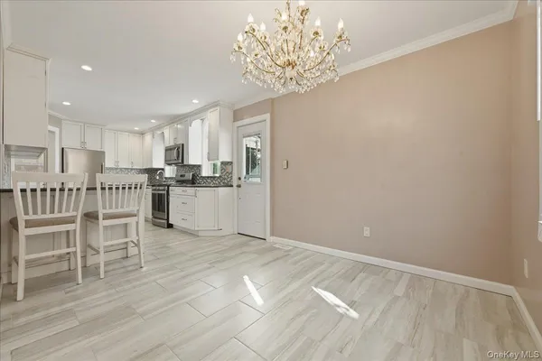 $4,995 | 18 Durham Road, New Hyde Park, NY 11040