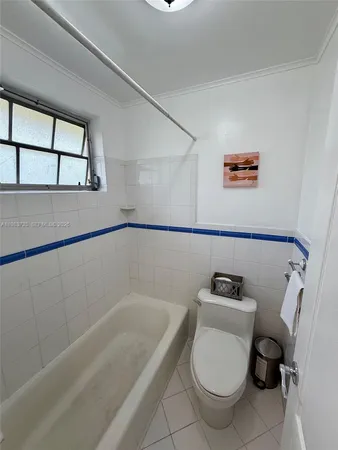 $2,150 | 335 Navarre Avenue, Unit 7, Coral Gables, FL 33134