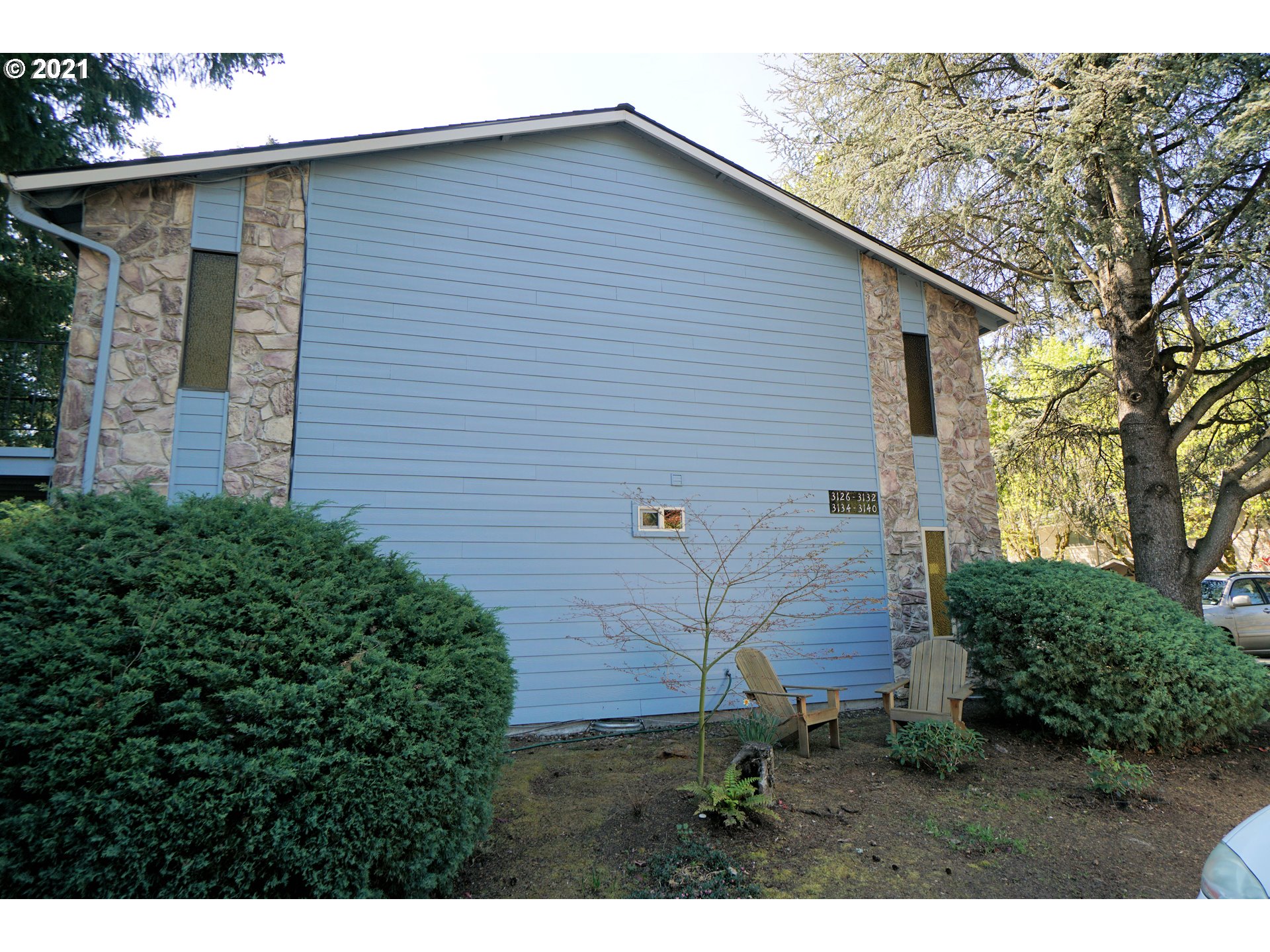 3128 Southwest Carson Street Portland, OR 97219 - Photo 1 of 31 Gallery Image 1