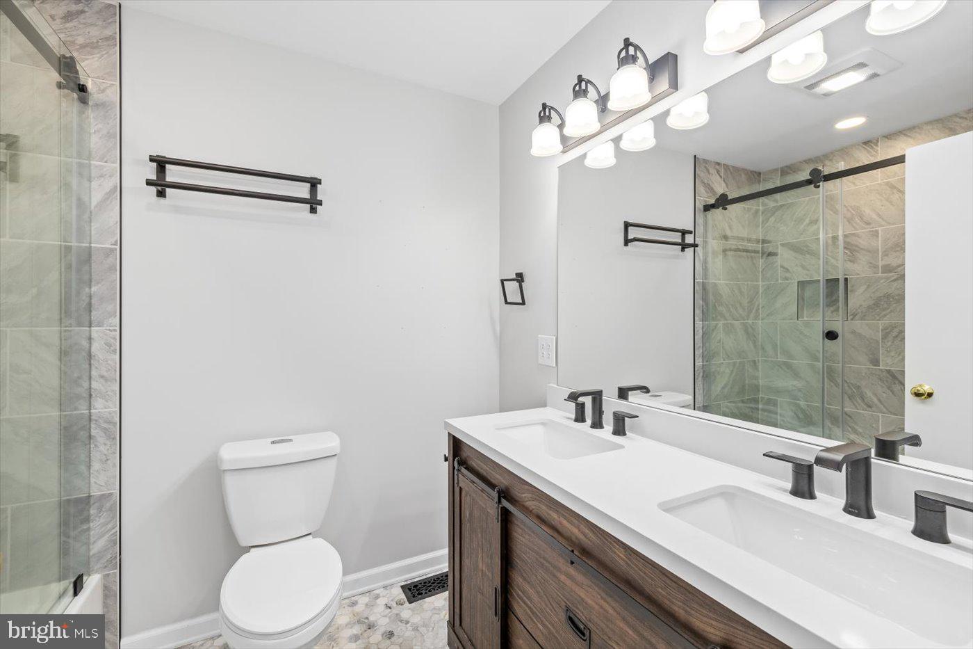 148 Red Hill Road Orange, VA 22960 - Photo 16 of 71 Guest Bath