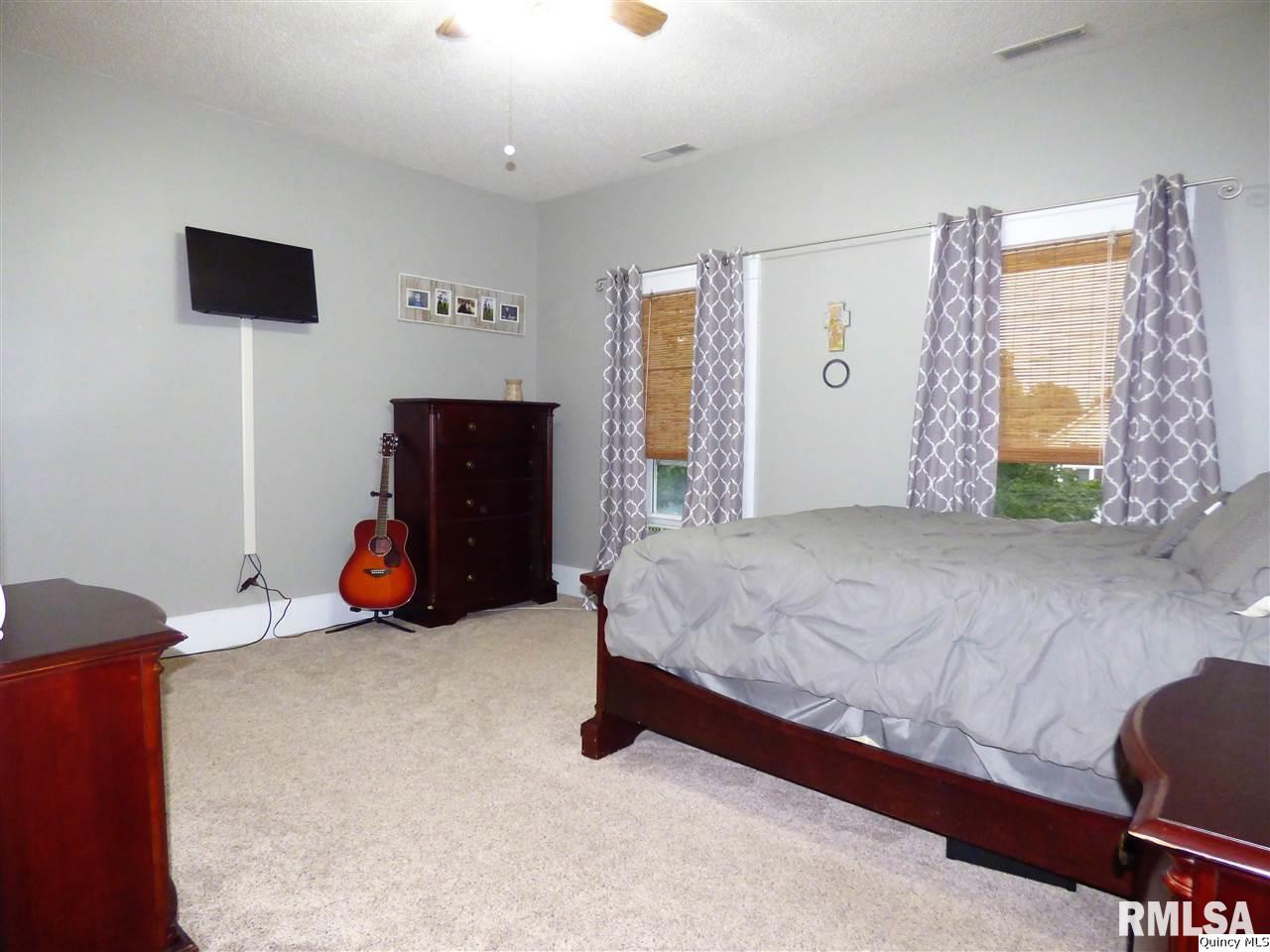 230 North Ohio Street Camp Point, IL 62320 - Photo 18 of 26 Gallery Image 18