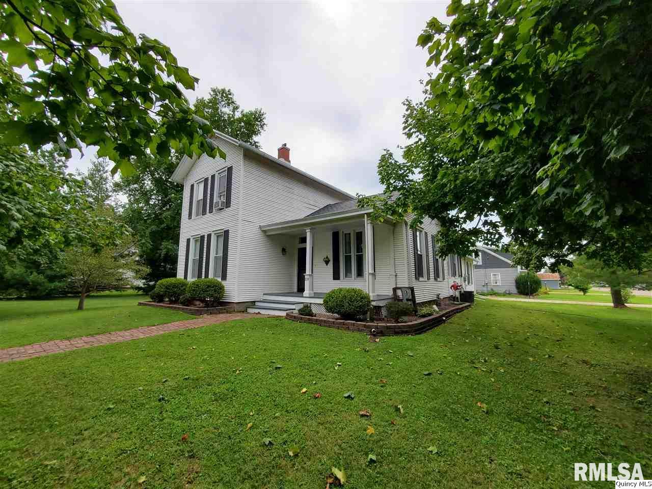 230 North Ohio Street Camp Point, IL 62320 - Photo 4 of 26 Gallery Image 4