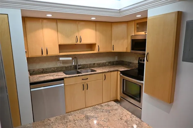 $3,200 | 1800 South Ocean Boulevard, Unit 804, Pompano Beach, FL 33062