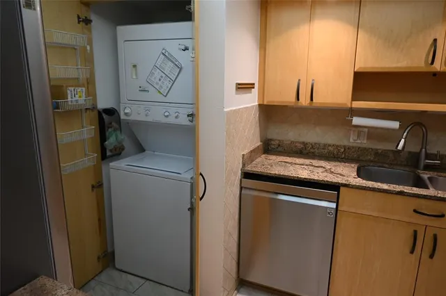 $3,200 | 1800 South Ocean Boulevard, Unit 804, Pompano Beach, FL 33062