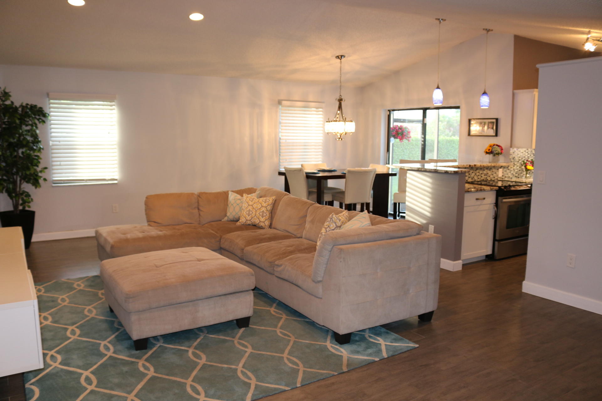 9085 Southwest 20th Street, Unit E Boca Raton, FL 33428 - Photo 4 of 38 4