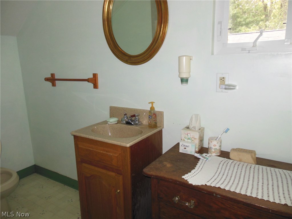 7355 Bank Road Madison, OH 44057 - Photo 13 of 24 Master half bath.