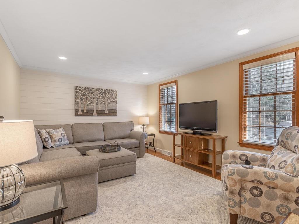 239 River St Extension Billerica, MA 01821 - Photo 11 of 34