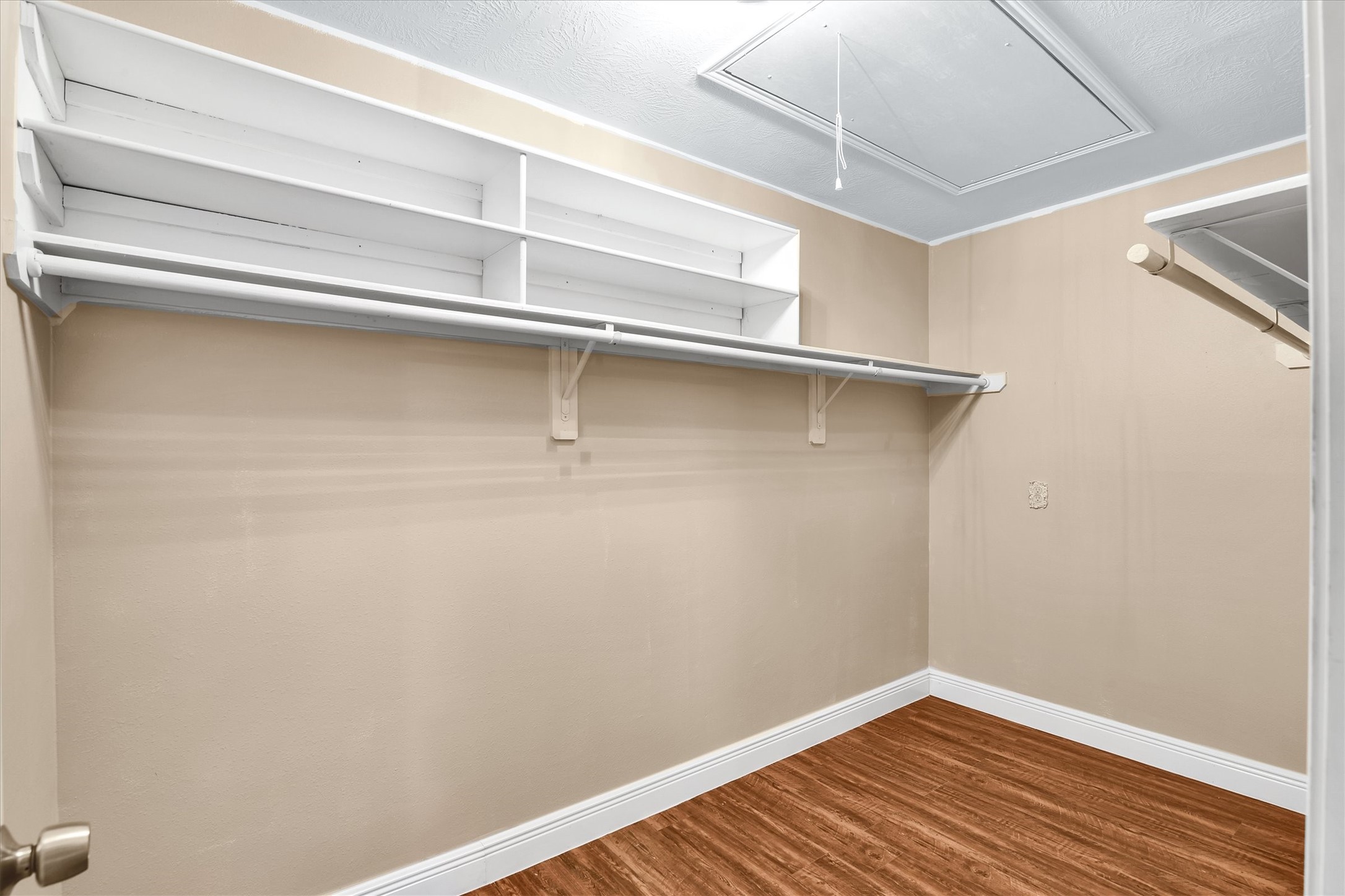 914 Ivycroft Lane Spring, TX 77373 - Photo 10 of 21 You're going to love this large primary closet!
