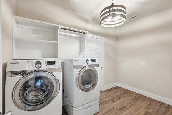 $334,500 | 100 North Highland Drive, Sanger, TX 76266