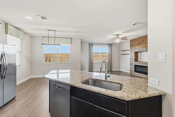 $334,500 | 100 North Highland Drive, Sanger, TX 76266