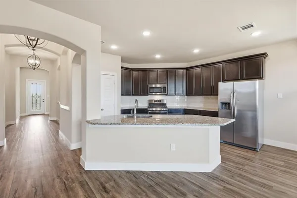 $334,500 | 100 North Highland Drive, Sanger, TX 76266