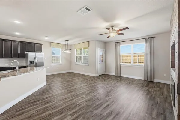 $334,500 | 100 North Highland Drive, Sanger, TX 76266