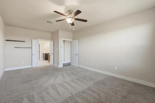 $334,500 | 100 North Highland Drive, Sanger, TX 76266