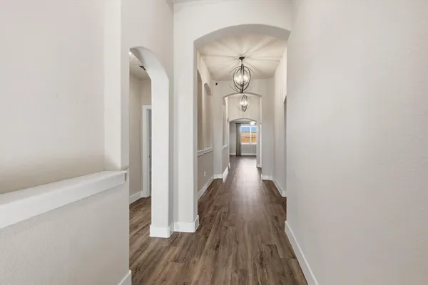 $334,500 | 100 North Highland Drive, Sanger, TX 76266