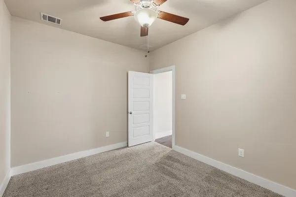 $334,500 | 100 North Highland Drive, Sanger, TX 76266