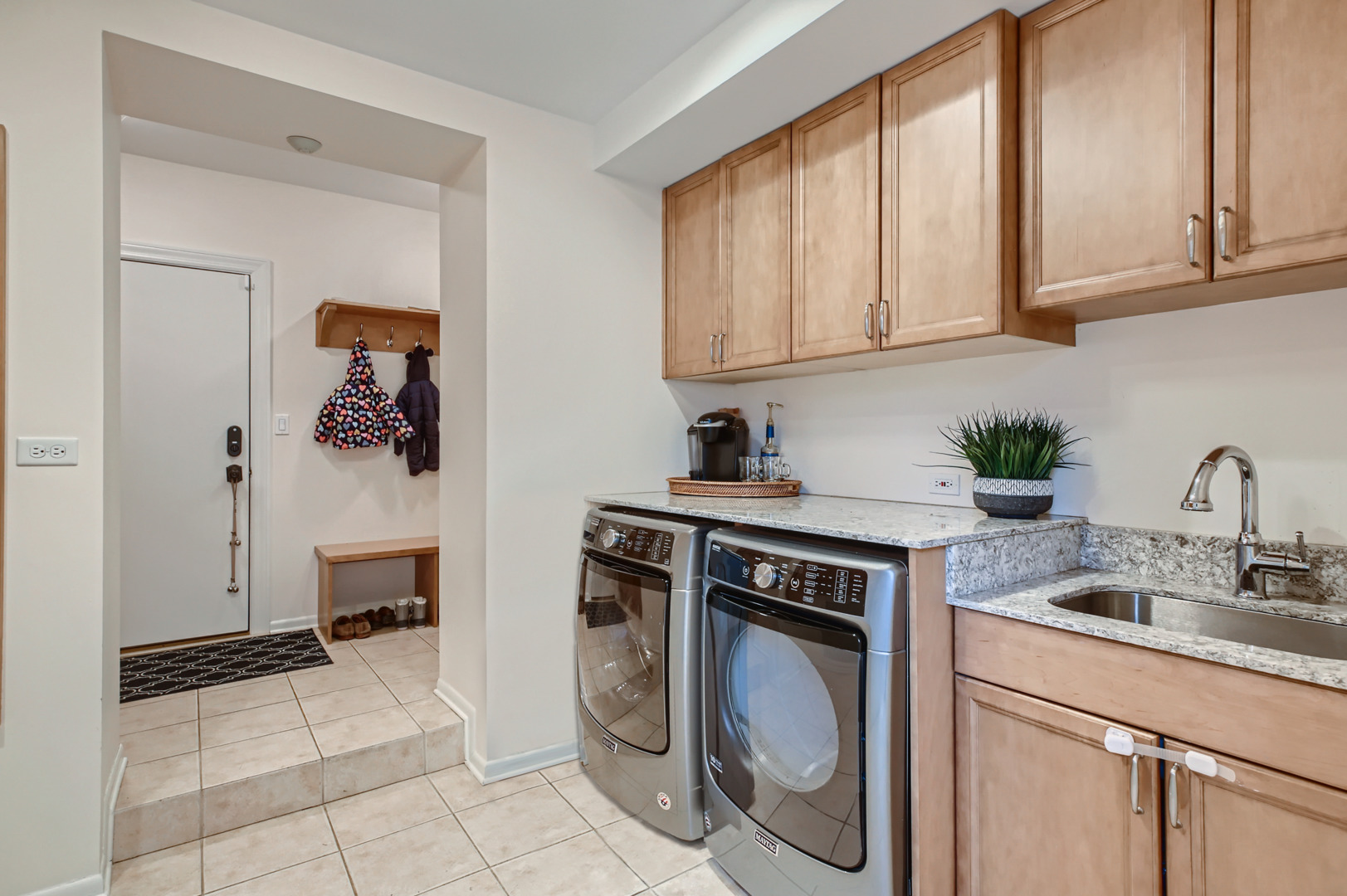 407 Brierhill Road Deerfield, IL 60015 - Photo 29 of 38