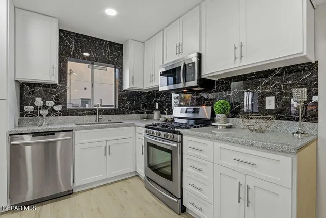 $229,500 | 106 La Cienega Drive, Socorro, TX 79927